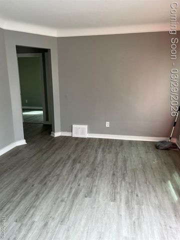 9078 Artesian Street, Detroit, MI 48228