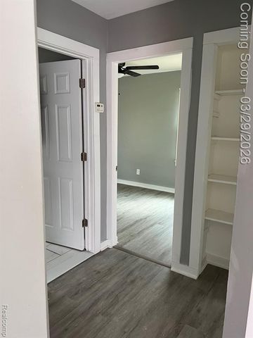 9078 Artesian Street, Detroit, MI 48228