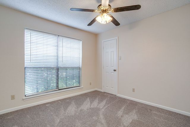 8613 Silver Creek Road, White Settlement, TX 76108