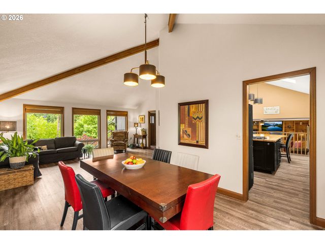 1496 BRAEMAR Dr, West Linn, OR 97068