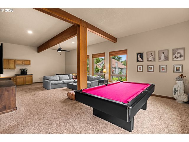 1496 BRAEMAR Dr, West Linn, OR 97068