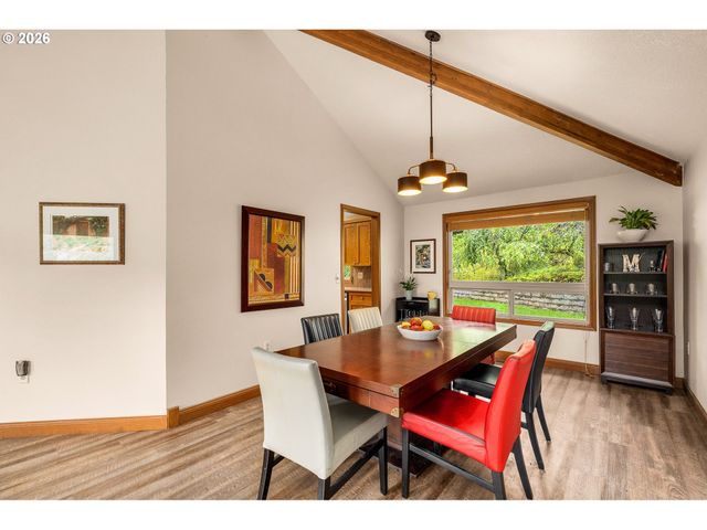 1496 BRAEMAR Dr, West Linn, OR 97068