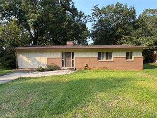 2720 Hollywood Drive, Decatur, GA 30033