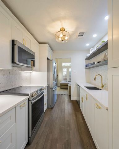 3605 Brown Street 106, Dallas, TX 75219