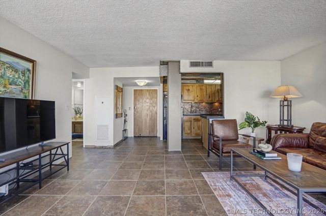 450 W 7th Street 1709, Tulsa, OK 74119