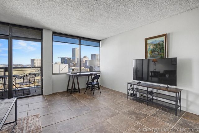 450 W 7th Street 1709, Tulsa, OK 74119