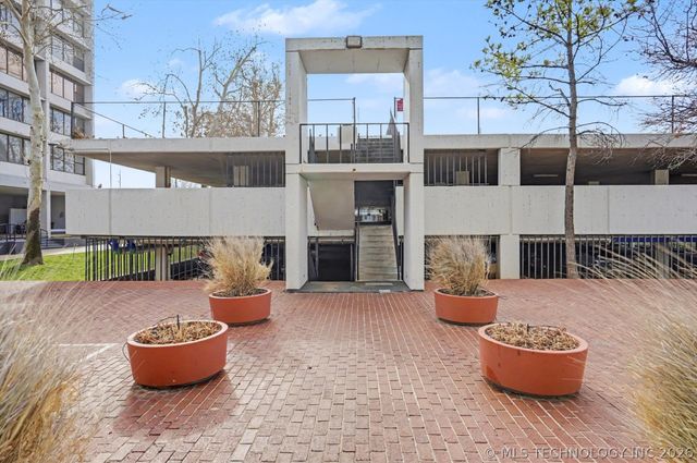 450 W 7th Street 1709, Tulsa, OK 74119