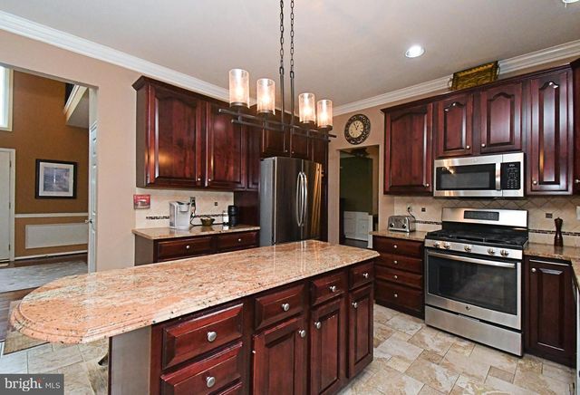 1630 POTTER DR, Pottstown, PA 19464