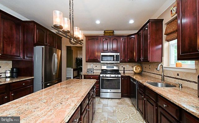 1630 POTTER DR, Pottstown, PA 19464