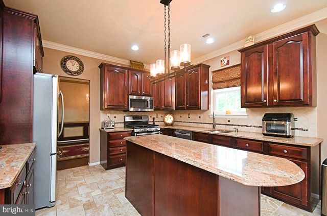 1630 POTTER DR, Pottstown, PA 19464