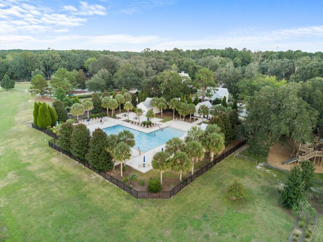 236 Oak View Way, Summerville, SC 29483