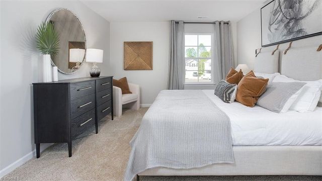 1543 Hamilton Hills Drive, Greensboro, NC 27406