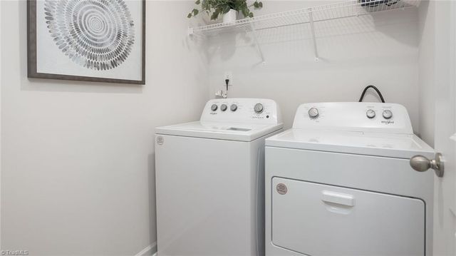 1543 Hamilton Hills Drive, Greensboro, NC 27406