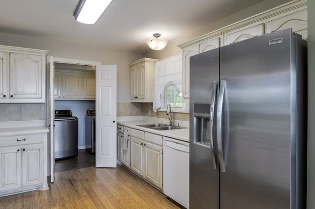 339 Meadow Lane, Red Oak, TX 75154