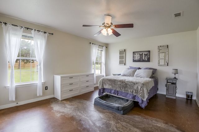 339 Meadow Lane, Red Oak, TX 75154