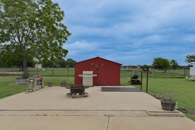 339 Meadow Lane, Red Oak, TX 75154