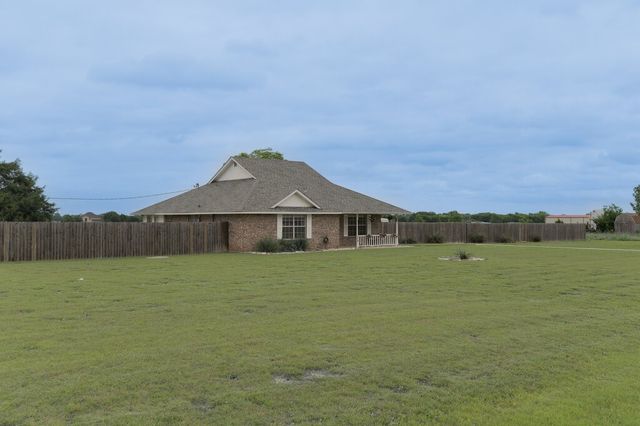 339 Meadow Lane, Red Oak, TX 75154