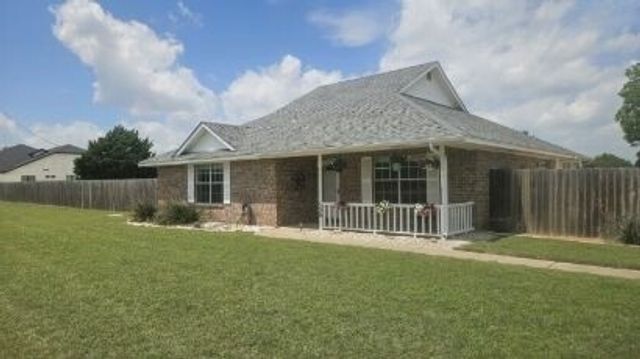 339 Meadow Lane, Red Oak, TX 75154