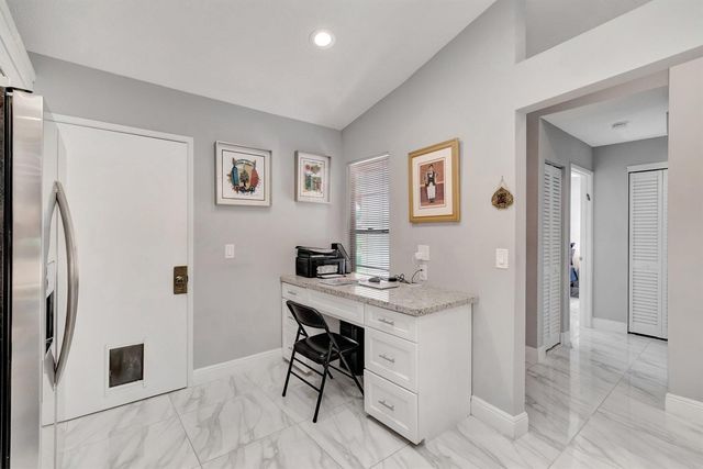 10927 Dolphin Palm Court A, Boynton Beach, FL 33437