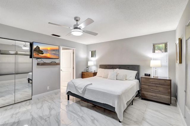 10927 Dolphin Palm Court A, Boynton Beach, FL 33437