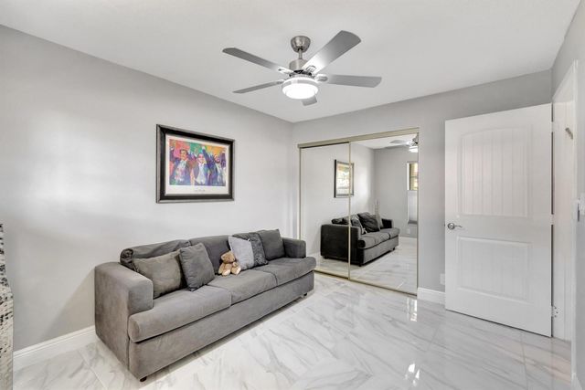10927 Dolphin Palm Court A, Boynton Beach, FL 33437