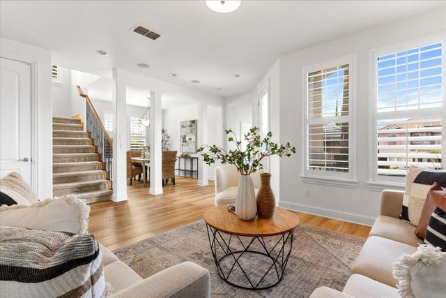 2133 Fenceline Dr, Folsom, CA 95630