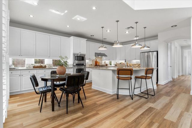 2133 Fenceline Dr, Folsom, CA 95630