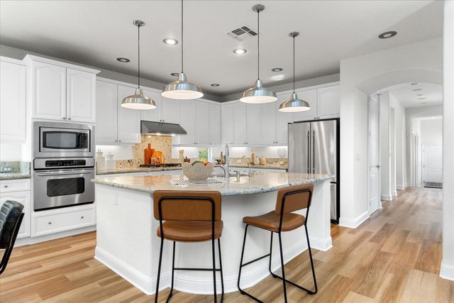 2133 Fenceline Dr, Folsom, CA 95630