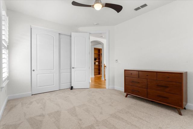 2133 Fenceline Dr, Folsom, CA 95630