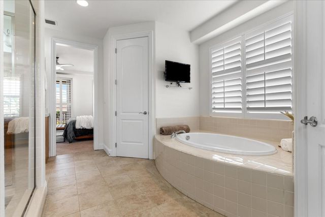 2133 Fenceline Dr, Folsom, CA 95630