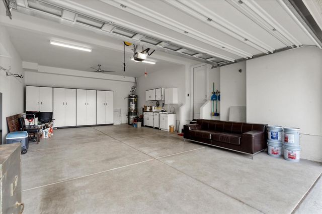 2133 Fenceline Dr, Folsom, CA 95630