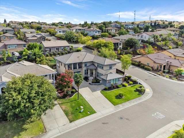 2133 Fenceline Dr, Folsom, CA 95630
