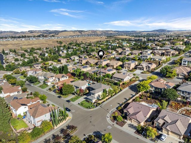 2133 Fenceline Dr, Folsom, CA 95630