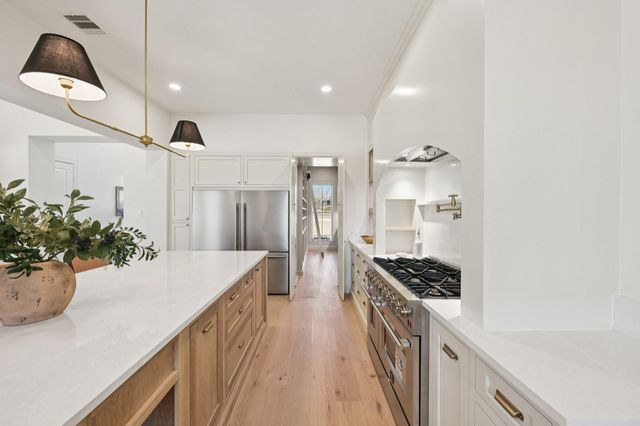 10248 Winding Branch, Chappell Hill, TX 77426