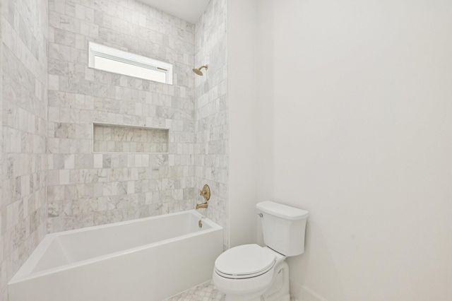 10248 Winding Branch, Chappell Hill, TX 77426