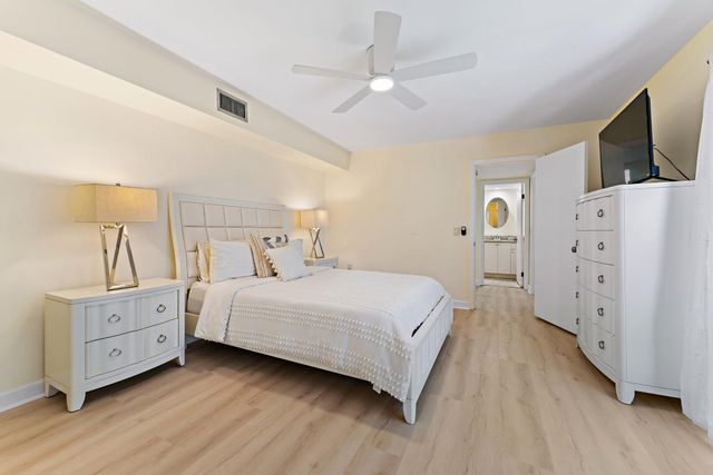 1116 11th Terrace, Palm Beach Gardens, FL 33418