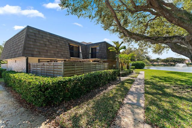 1116 11th Terrace, Palm Beach Gardens, FL 33418