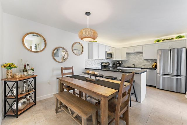 1116 11th Terrace, Palm Beach Gardens, FL 33418