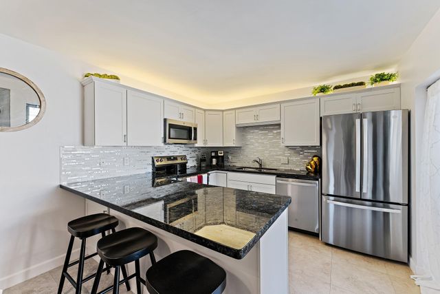 1116 11th Terrace, Palm Beach Gardens, FL 33418