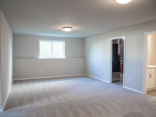 2312 38 Avenue S, Moorhead, MN 56560