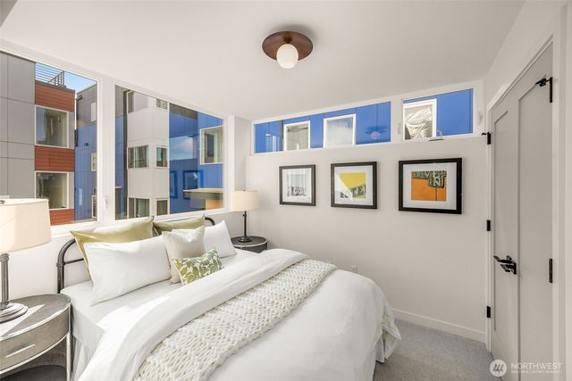 1319 E Denny Way, Seattle, WA 98122