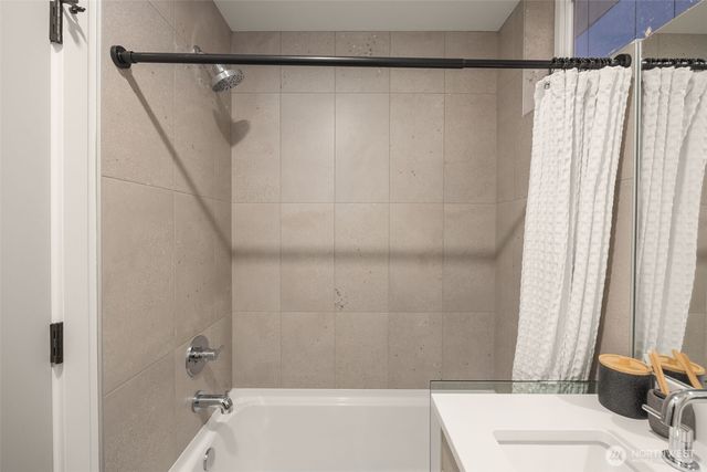 1319 E Denny Way, Seattle, WA 98122
