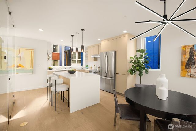 1319 E Denny Way, Seattle, WA 98122