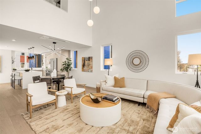 1319 E Denny Way, Seattle, WA 98122