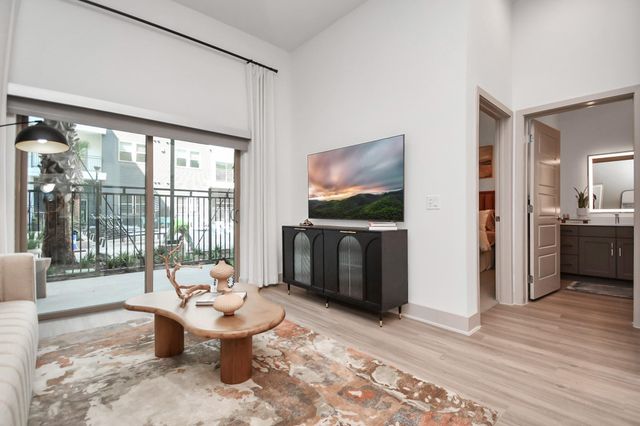 1617 Enid Street 319, Houston, TX 77009