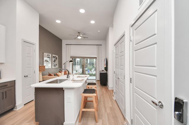 1617 Enid Street 319, Houston, TX 77009
