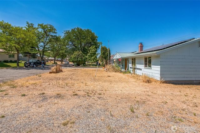 1124 camas Street, Coulee Dam, WA 99116