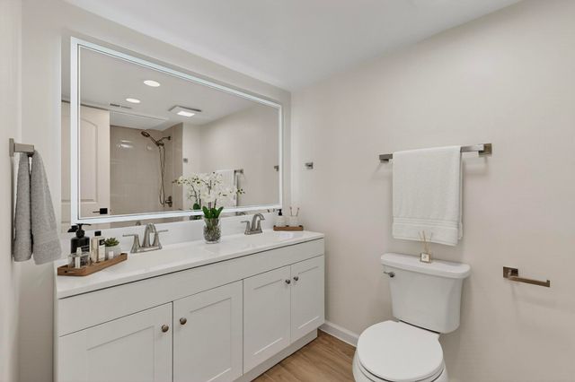 5731 Harvest Hill Road 1044, Dallas, TX 75230
