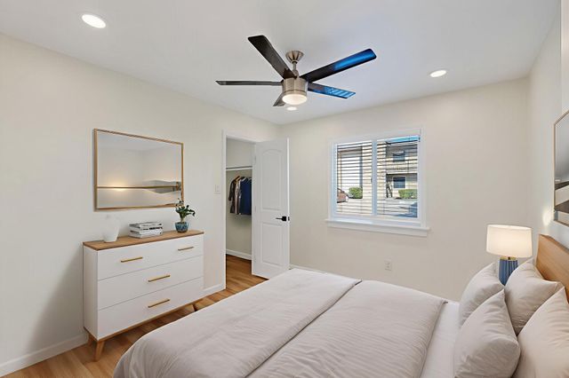 5731 Harvest Hill Road 1044, Dallas, TX 75230