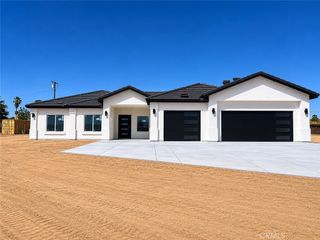 15561 Apple Valley Road, Apple Valley, CA 92307